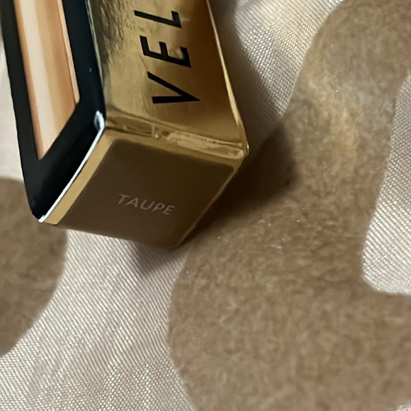 π«¦ππ»β’ 𫦠SEPHORA x VELOUR x Taupe Vibes π«¦β’ π
ππ» - Picture 7 of 10